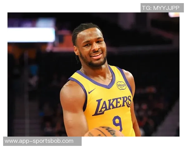 湖人角色球员表现稳定性将影响季后赛表现或面临首轮出局风险